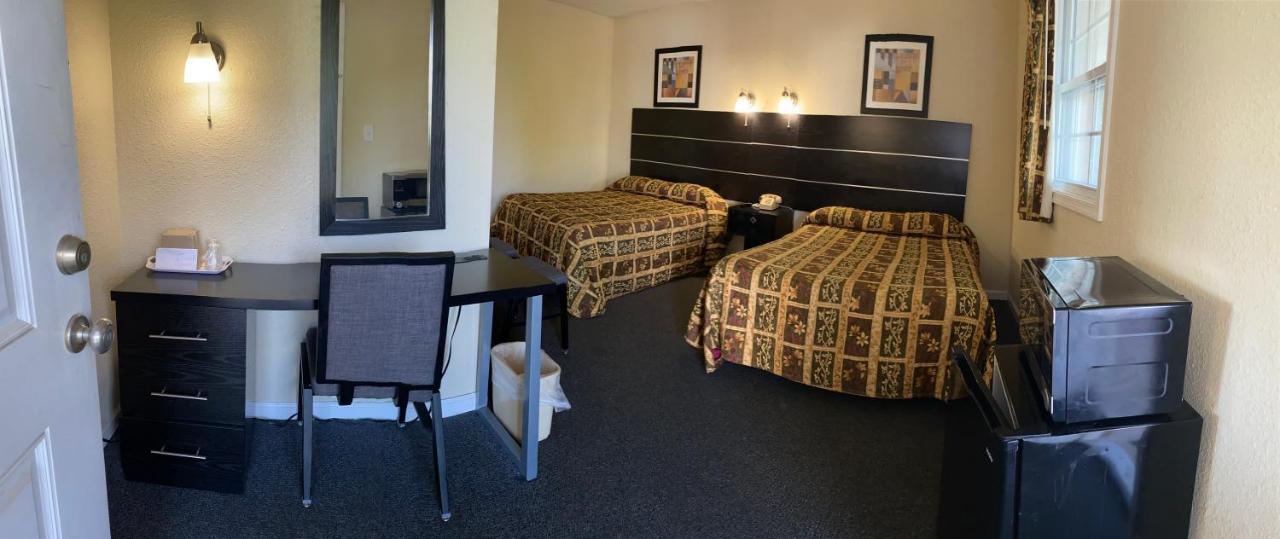 Penn Amish Motel Denver Екстериор снимка